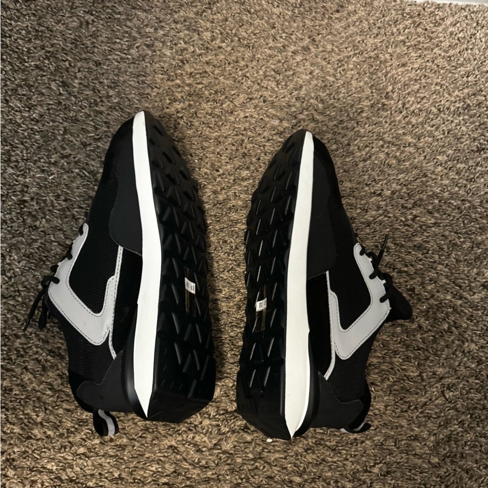 New hoes for cheap